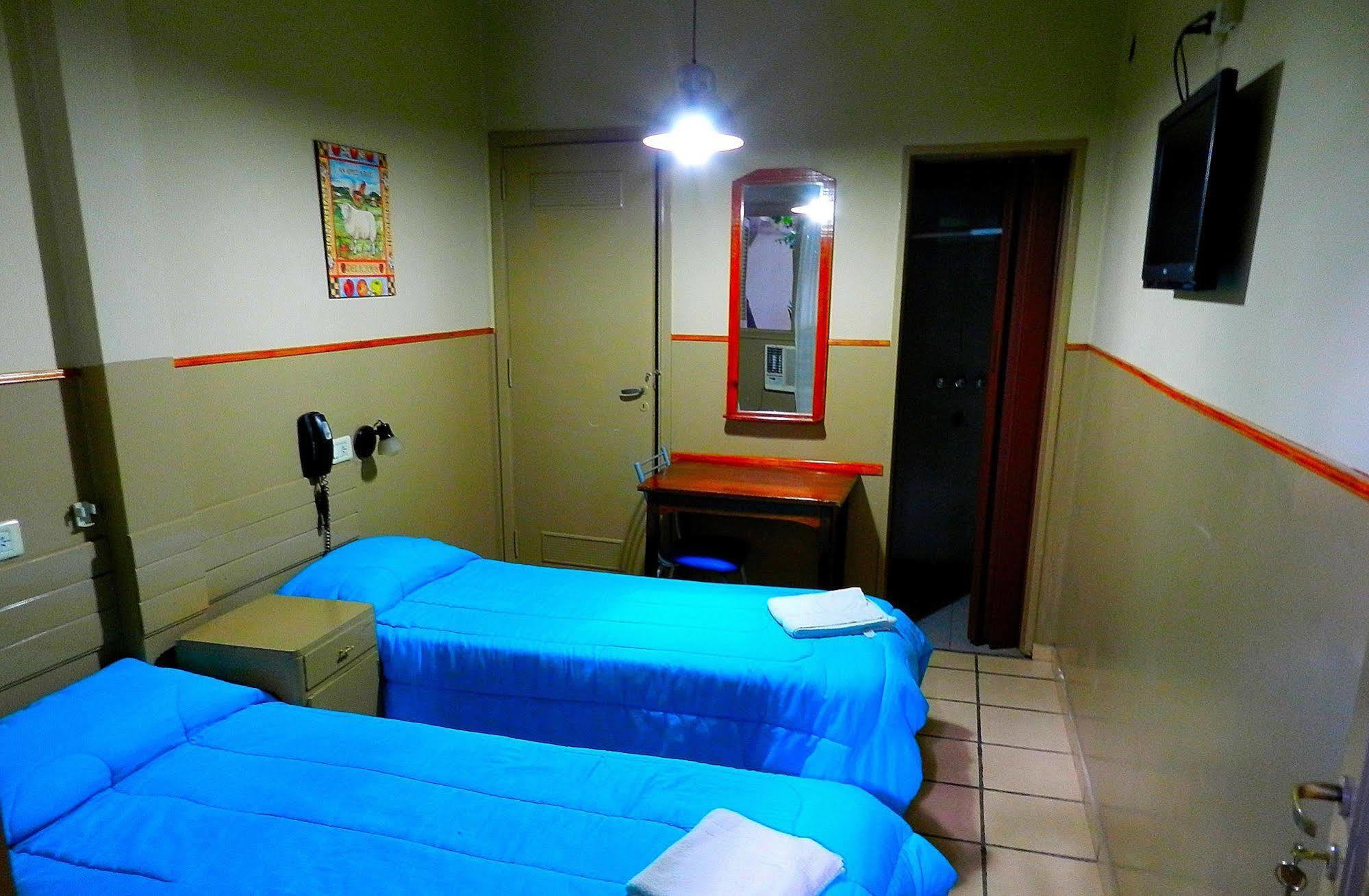 Hotel De La Rue บัวโนสไอเรส ภายนอก รูปภาพ